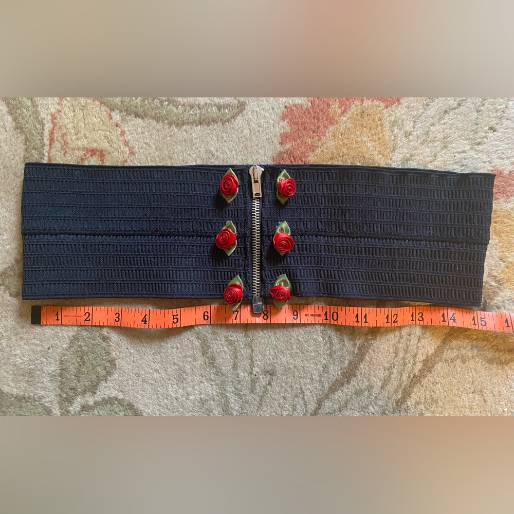 Vintage English 1980s handmade elasticized wide belt